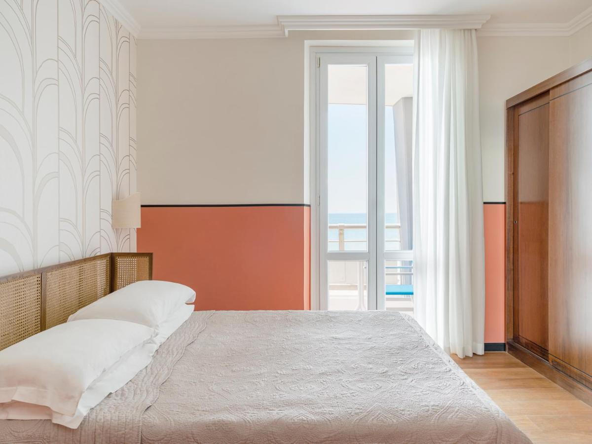 Hotel Riviera Anzio Buitenkant foto