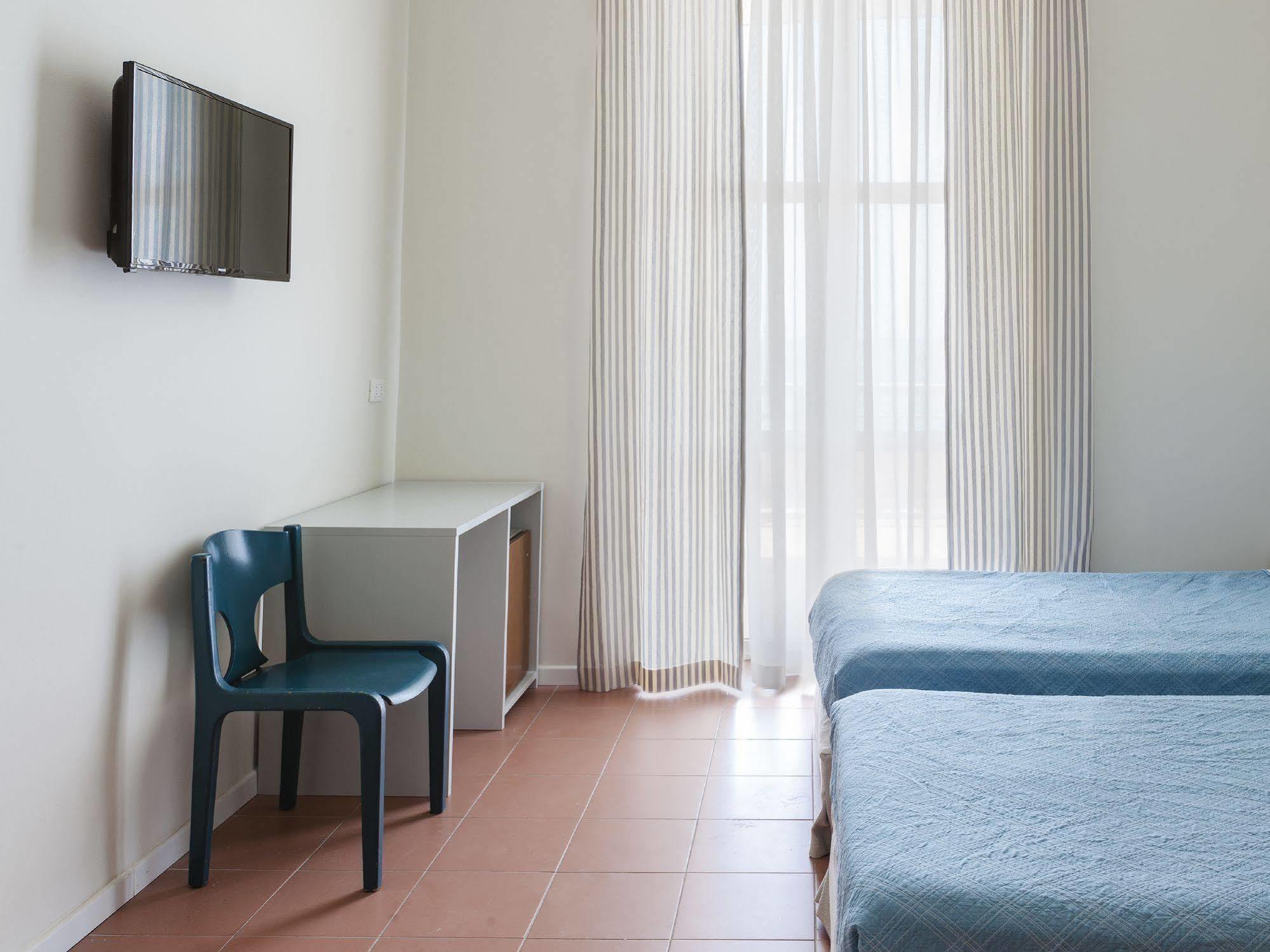 Hotel Riviera Anzio Buitenkant foto